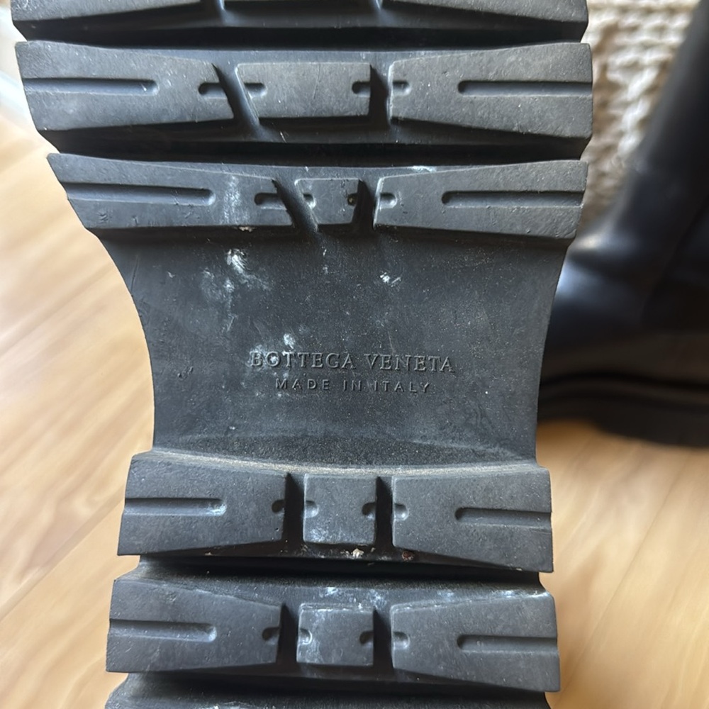 Bottega Veneta The Lug Boots - Picture 9 of 10